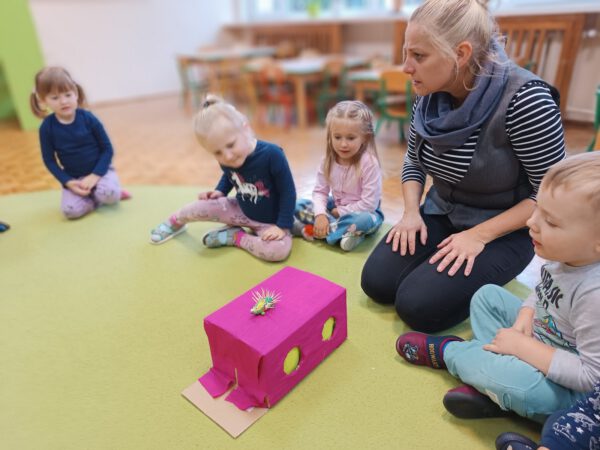 jak-zwierzeta-przzygotowuja-sie-do-zimy-wiewiorka
