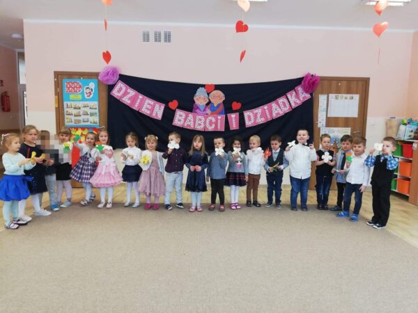 Dzień babci i dziadka grupa Biedronki